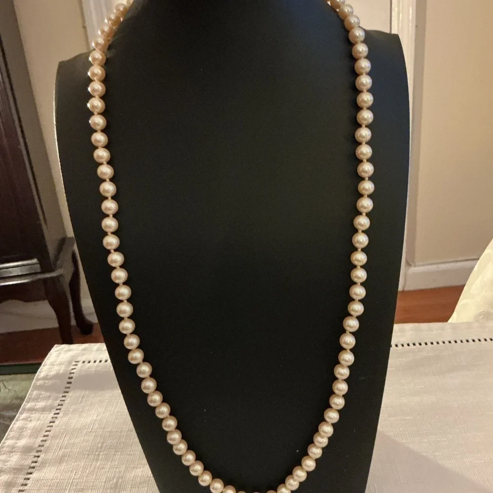 Single Strand Faux Necklace